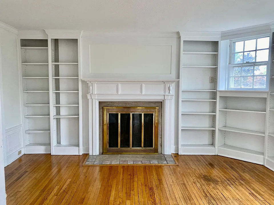28 Hodge Ave #3