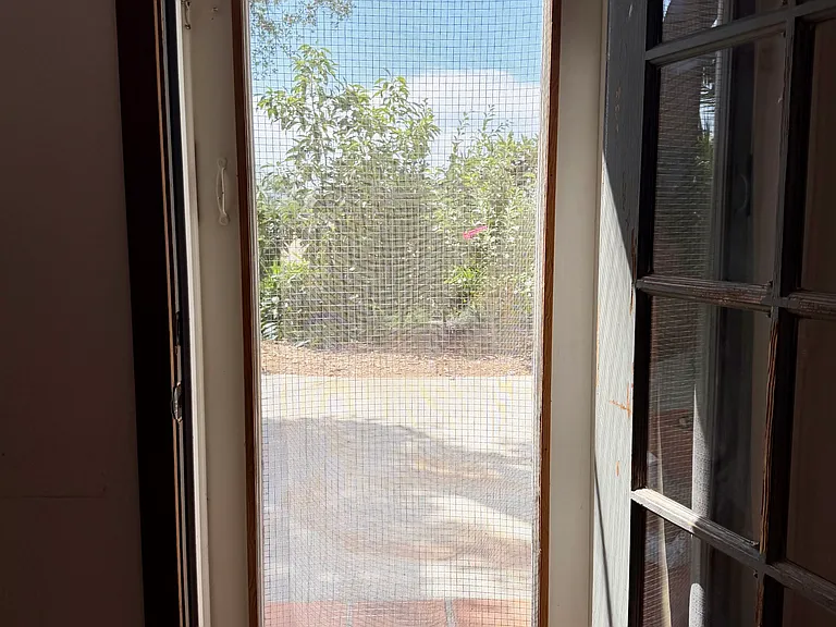 702 S Tulip St — Photo 3