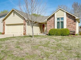 6620 E Saint James Pl, Wichita, KS 67226