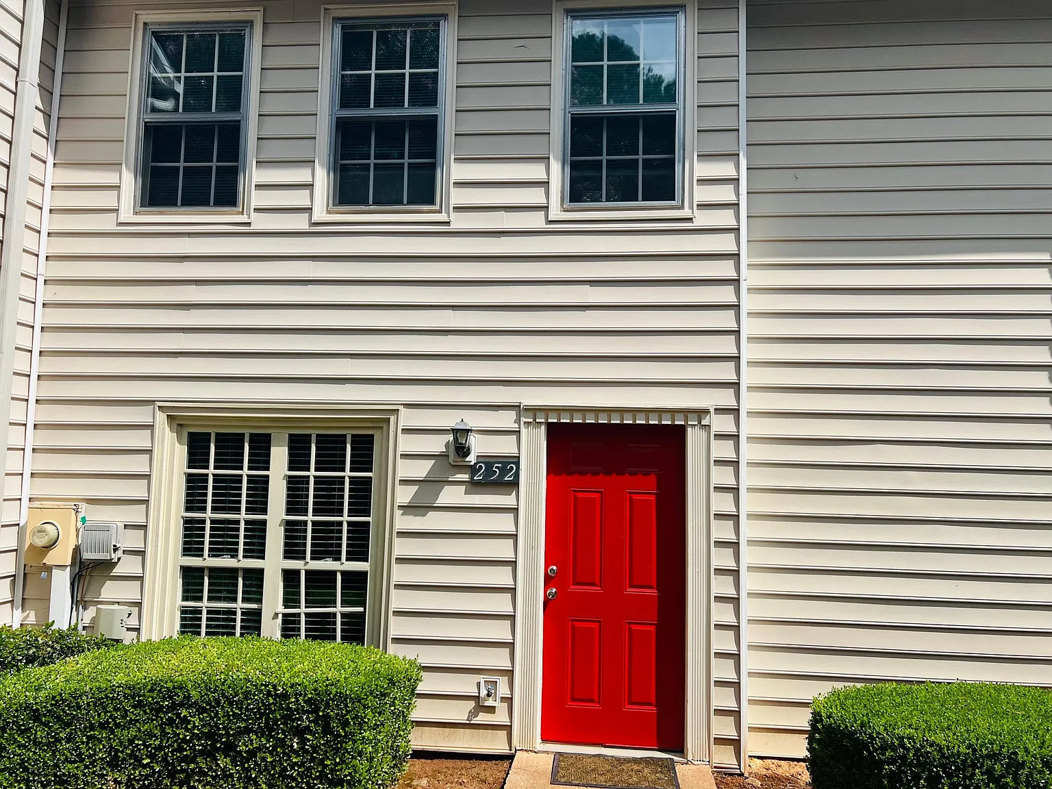 252 Mill Creek Pl — Photo 1