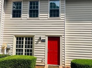252 Mill Creek Pl, Roswell, GA 30076