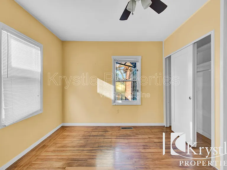 209 14th St — Photo 10