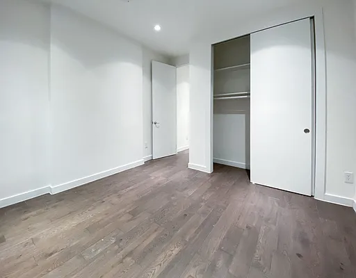 Rented by Kahen Properties | media 14