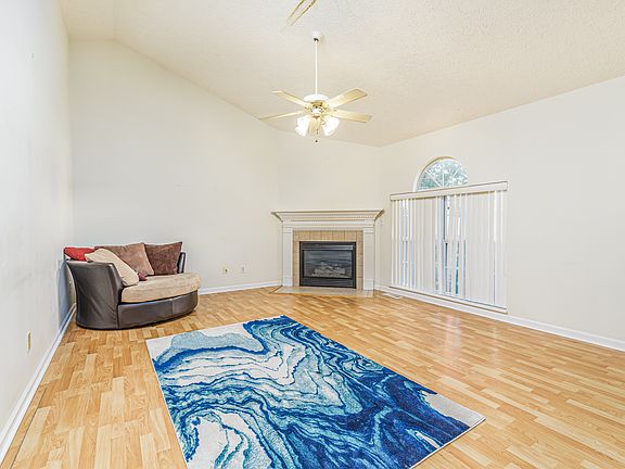 3rd image of 5506 Fair Oaks Ln