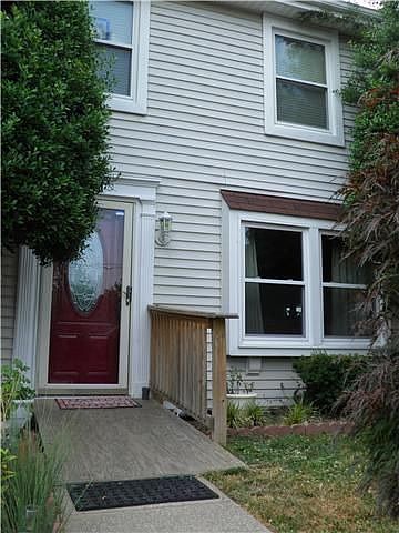 1st image of 2811 Lake Forest Dr