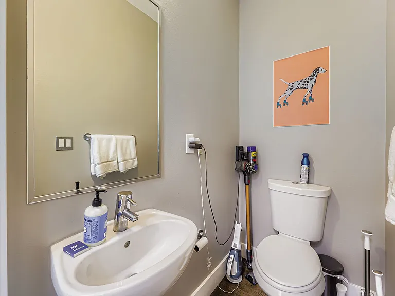 2115 W 32nd Ave #3 — Photo 14