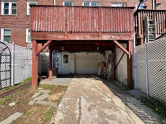 3rd image of 1348 Elson Rd