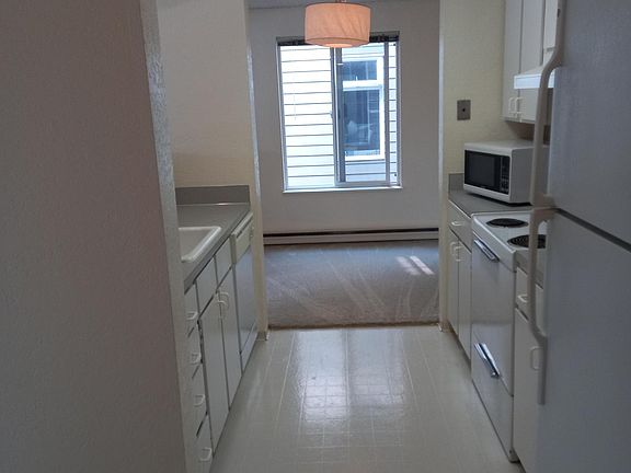 5th image of 18102 15th Ave NE #203
