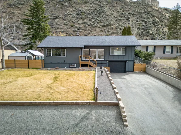 2095 Valleyview Dr, Kamloops, BC V2C 4C3