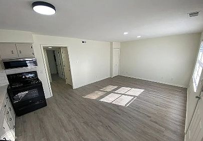 1st image of 417 McGoodwin Ave