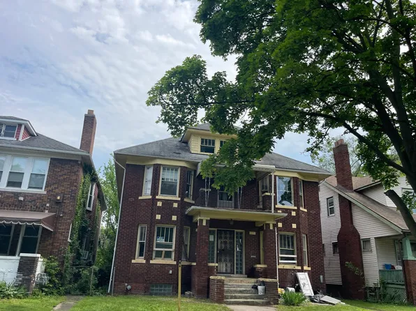 305 Richton St, Highland Park, MI 48203