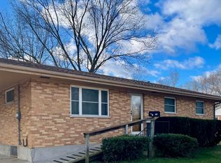 326 E Missouri Ave, Chamois, MO 65024