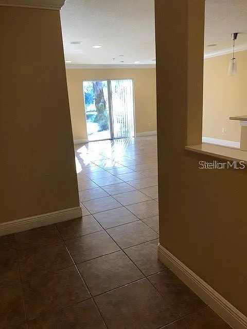3 bed, 2.5 bath, 1468 sqft, $1,950 — Photo 4
