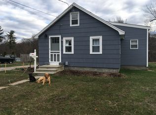 14 Jubrey Ln, Windsor Locks, CT 06096