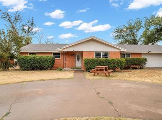 963 E 17th St, Colorado City, TX 79512