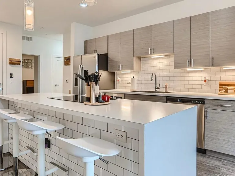 3500 S Corona St #203 — Photo 9