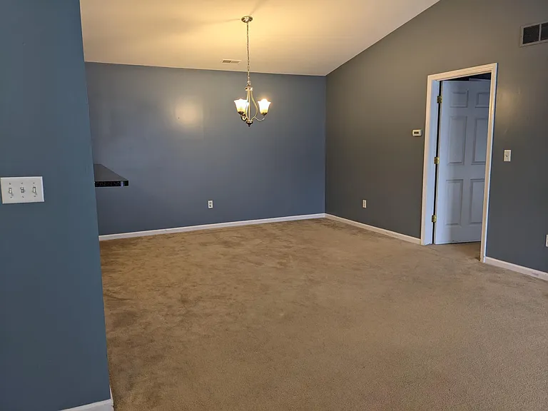 16767 Carriage Way — Photo 8