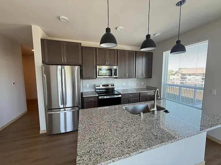 Mira Apartments — Photo 69