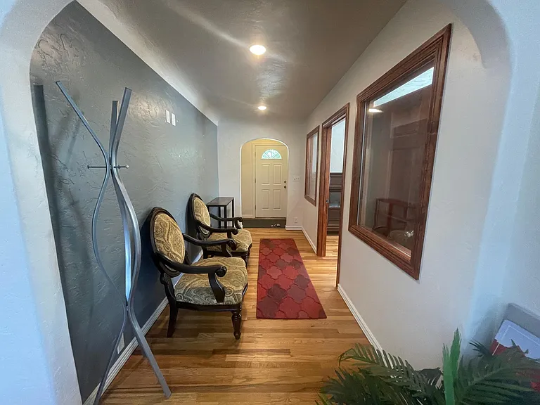 1225 N Main St — Photo 3