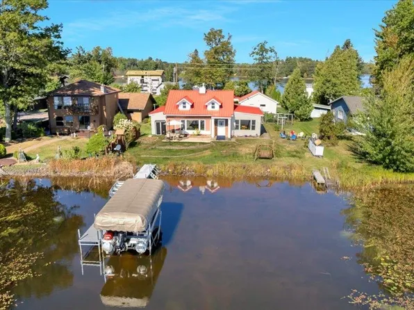 4494 E Pleasant View Rd, Superior, WI 54880