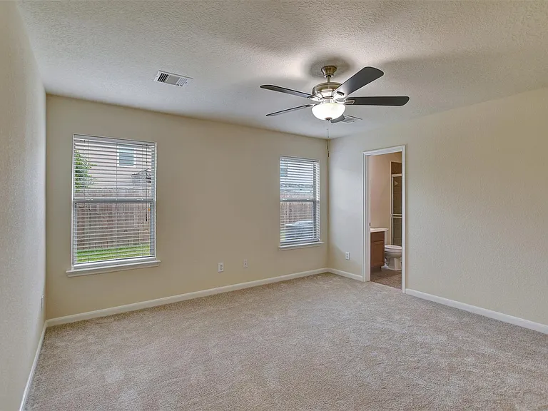 3131 Beacon Grove St — Photo 19