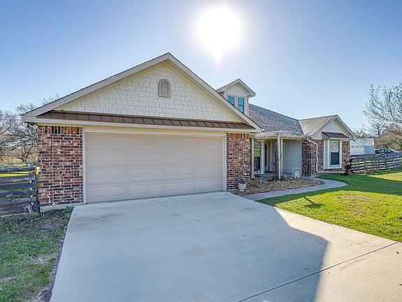 3rd image of 4017 Midway Rd