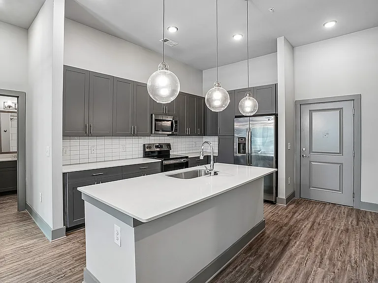 Lenox - Kitchen