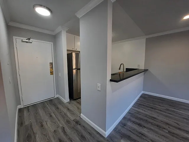 7523 Hollywood Blvd — Photo 28