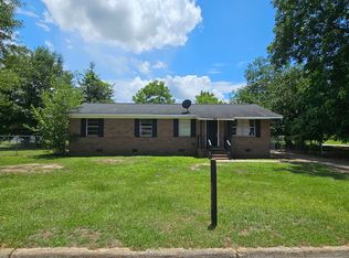 220 Ebony Ln, Albany, GA 31701