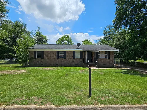 220 Ebony Ln Photo 1