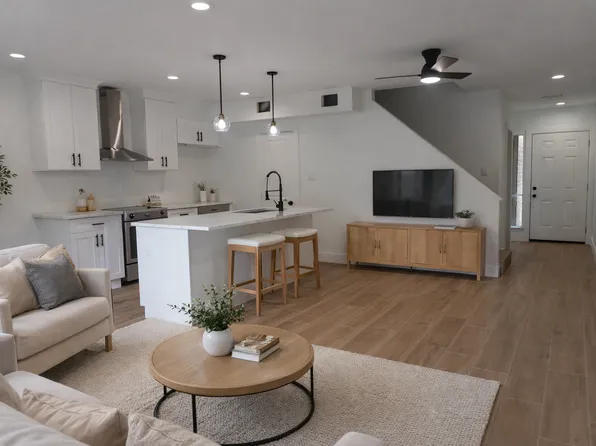 11840 Barryknoll Ln, Houston, TX 77024