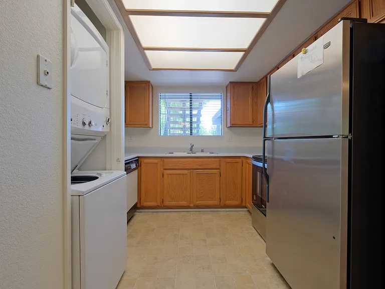 3180 Country Club Dr #10A — Photo 8