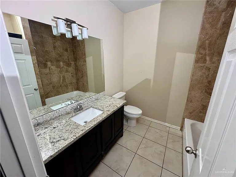 2606 Primrose Ave #3 — Photo 9