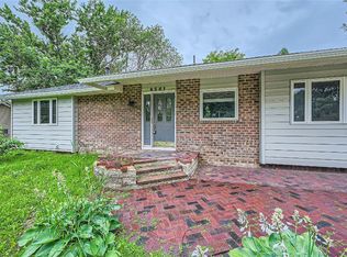 6581 Stratford Rd, Woodbury, MN 55125