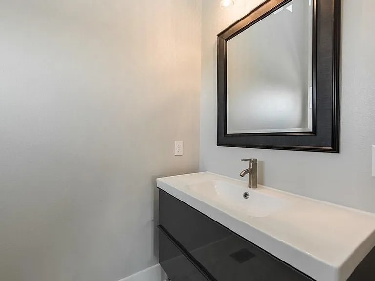 1179 Springdale Rd #B — Photo 13