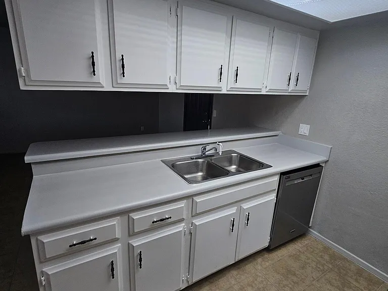 3046 E Marconi Ave #103 — Photo 43