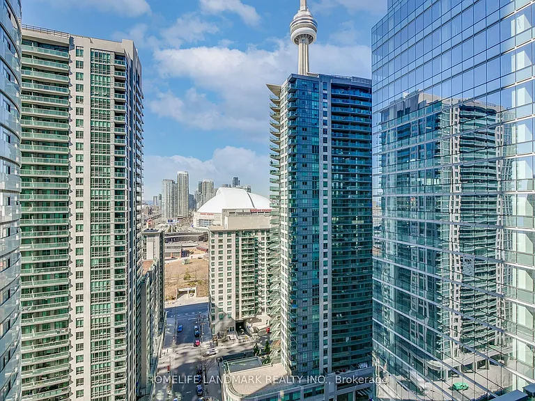 14 York St #1807 — Photo 21