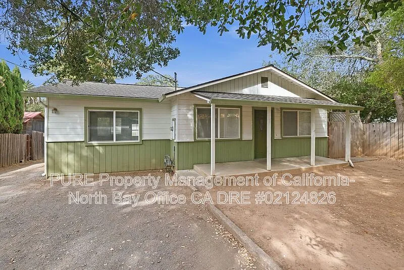 1040 S Cloverdale Blvd