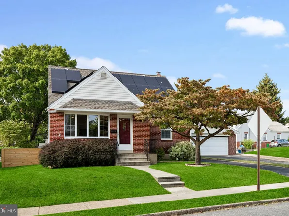 1919 Armstrong Ave, Morton, PA 19070