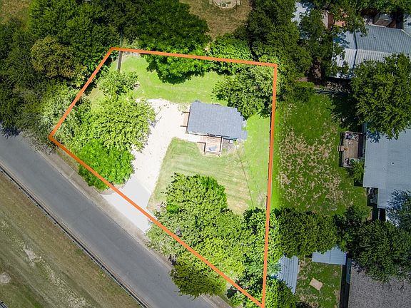 2nd image of 1220 Aransas St