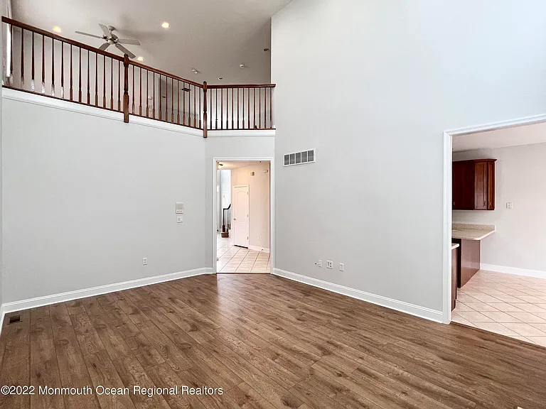 1 Hendrickson Ct — Photo 13
