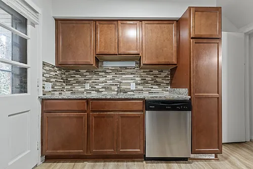 Putney Townhomes Photo 1