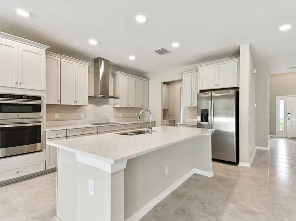 38369 Barrel Dr, Dade City, FL 33525
