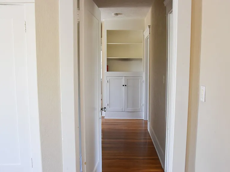 169 N Harwood St — Photo 37