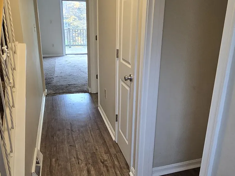 60 Thompson Ave #3 — Photo 2