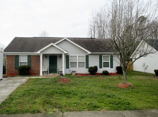1935 Dietrich Ln, Charlotte, NC 28262