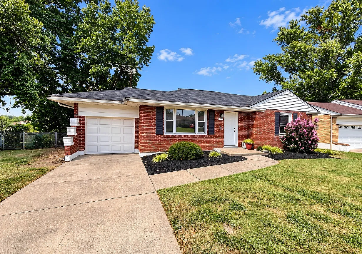 1277 Waldorf Dr — Photo 1