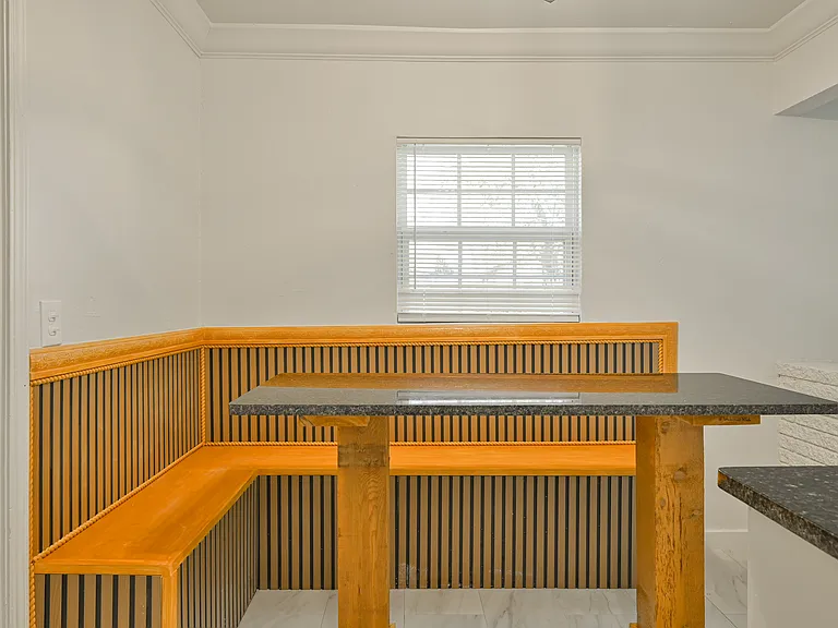 2525 SE 47th St — Photo 11