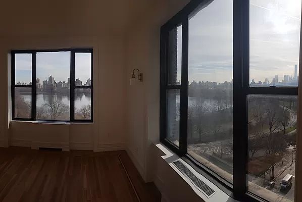 1st image of 315 West 11s #C-p