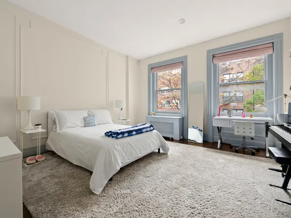 51 East 75th Street image 18 of 20